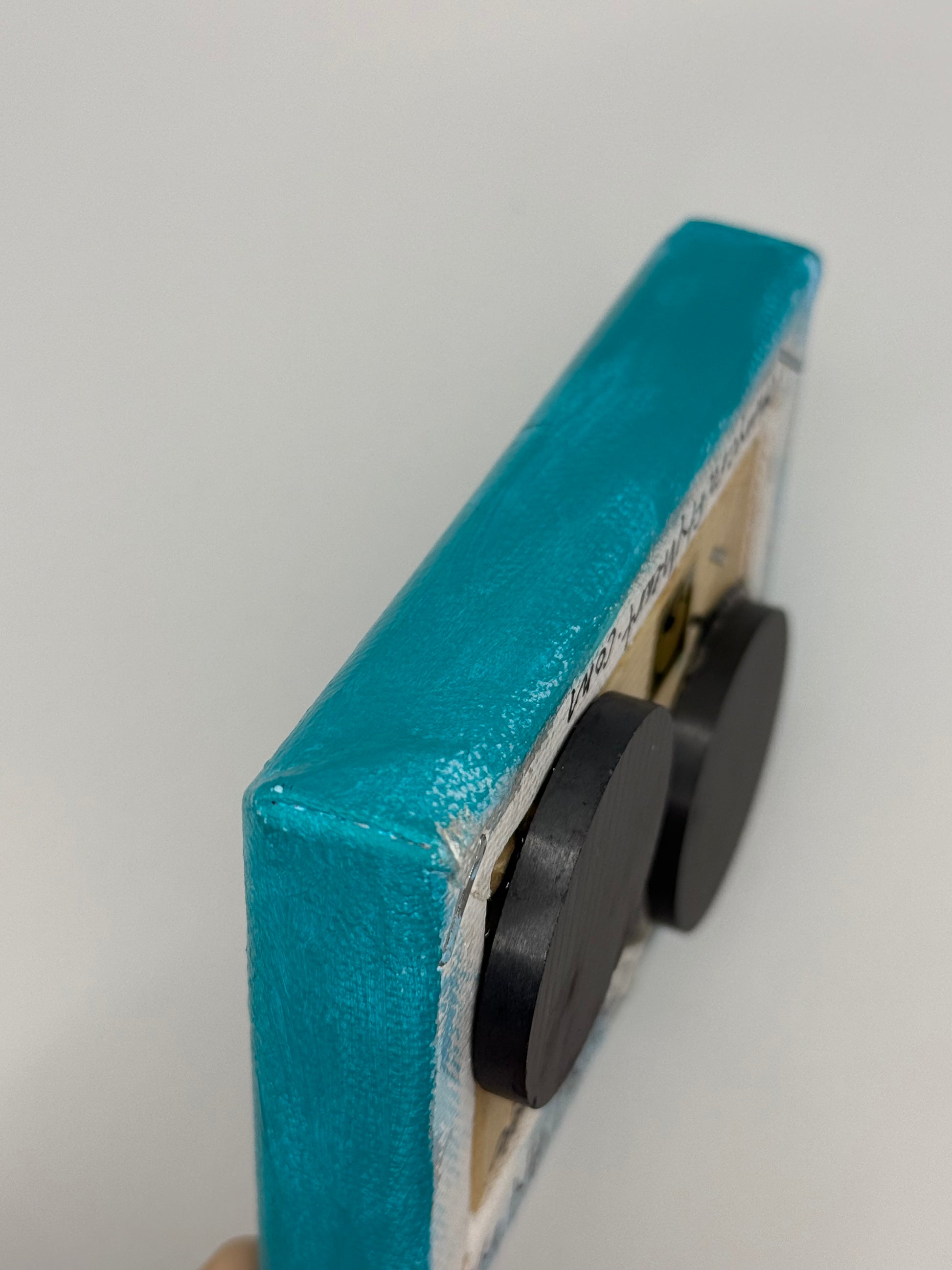 side profile of magnet