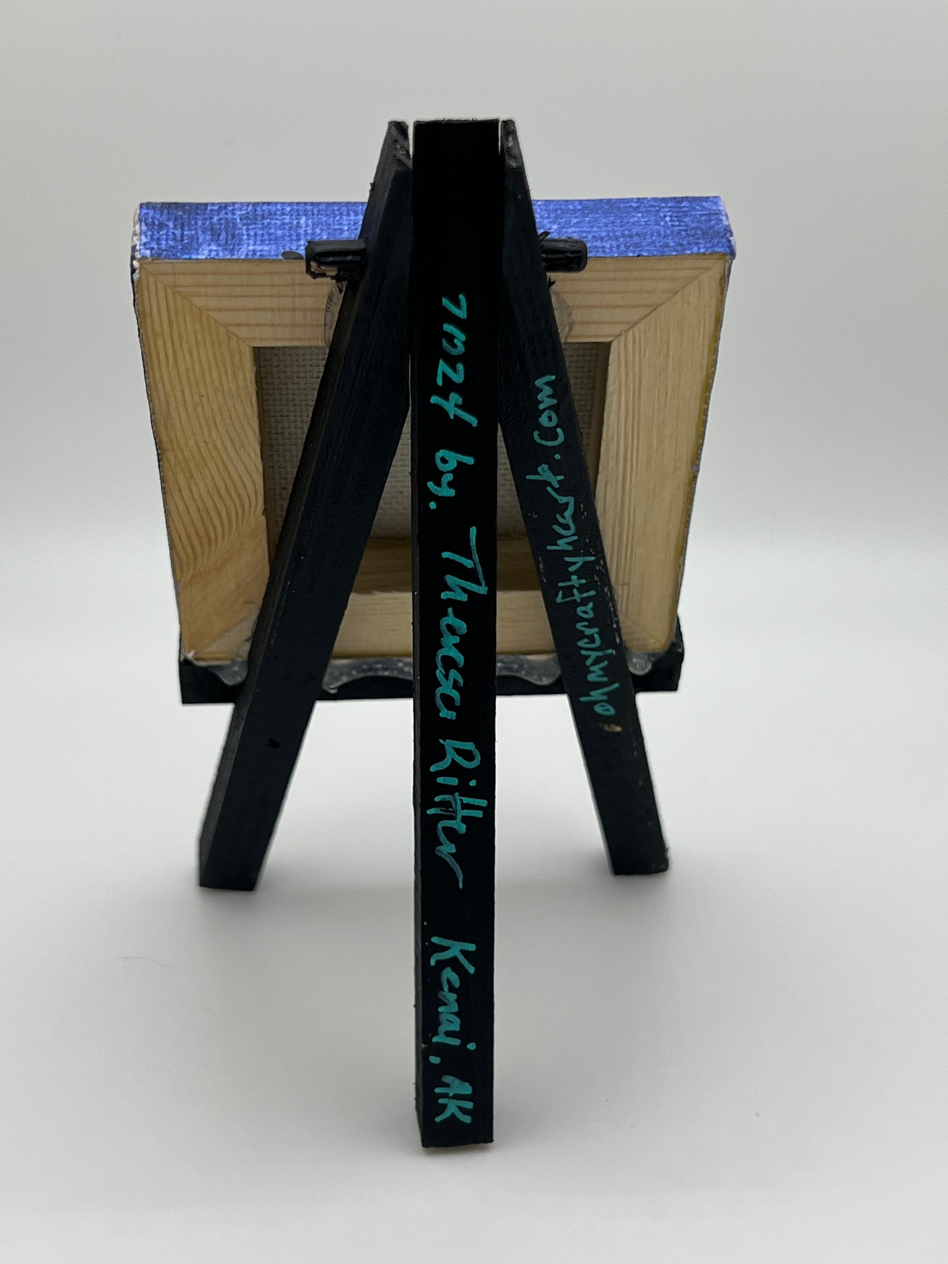backside of mini canvas and easel
